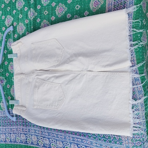 Jean Skirt - Picture 2 of 2